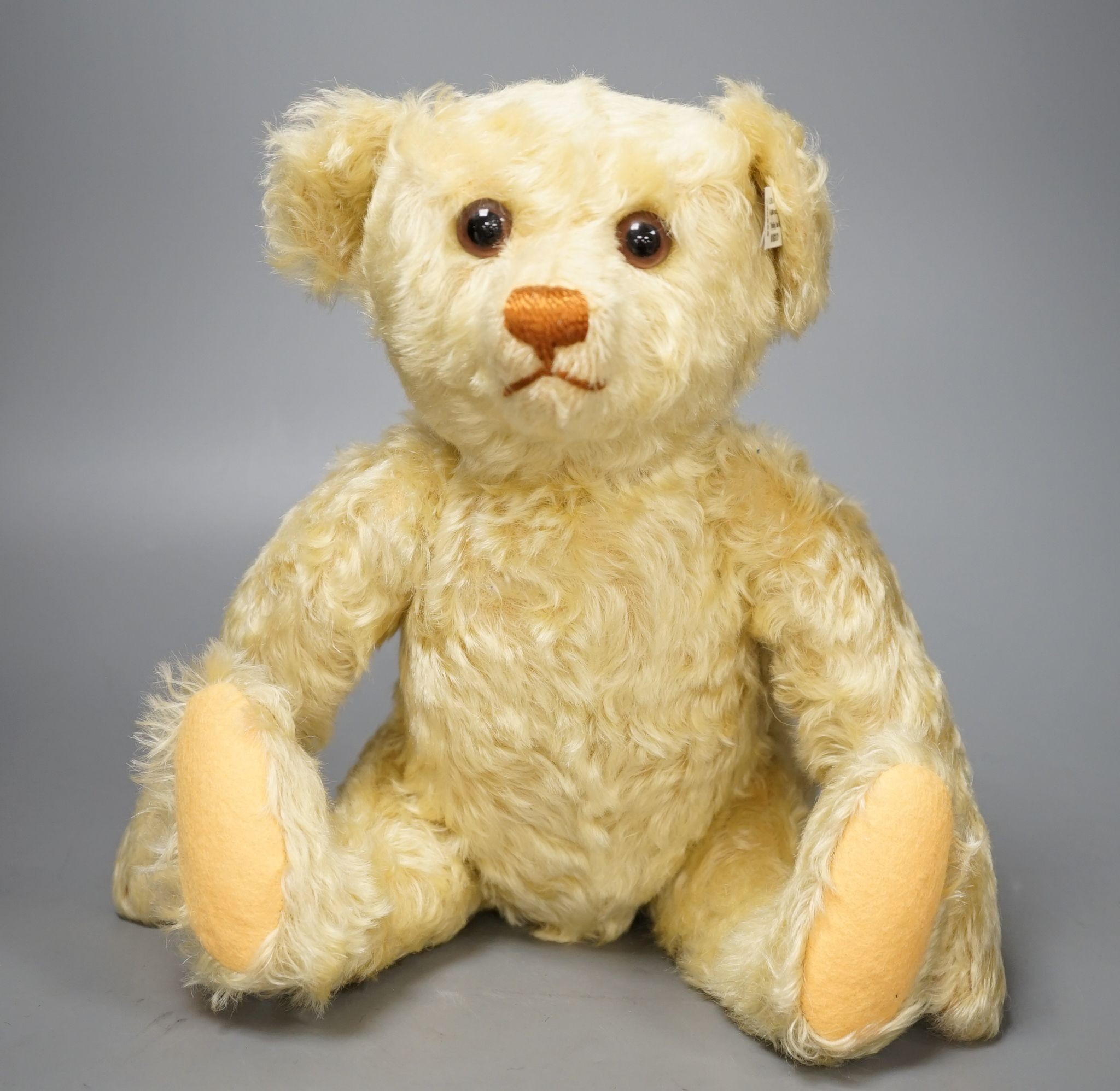 Steiff for British Collectors 2003 teddy bear, with box and certificate Limited Edition 36cm